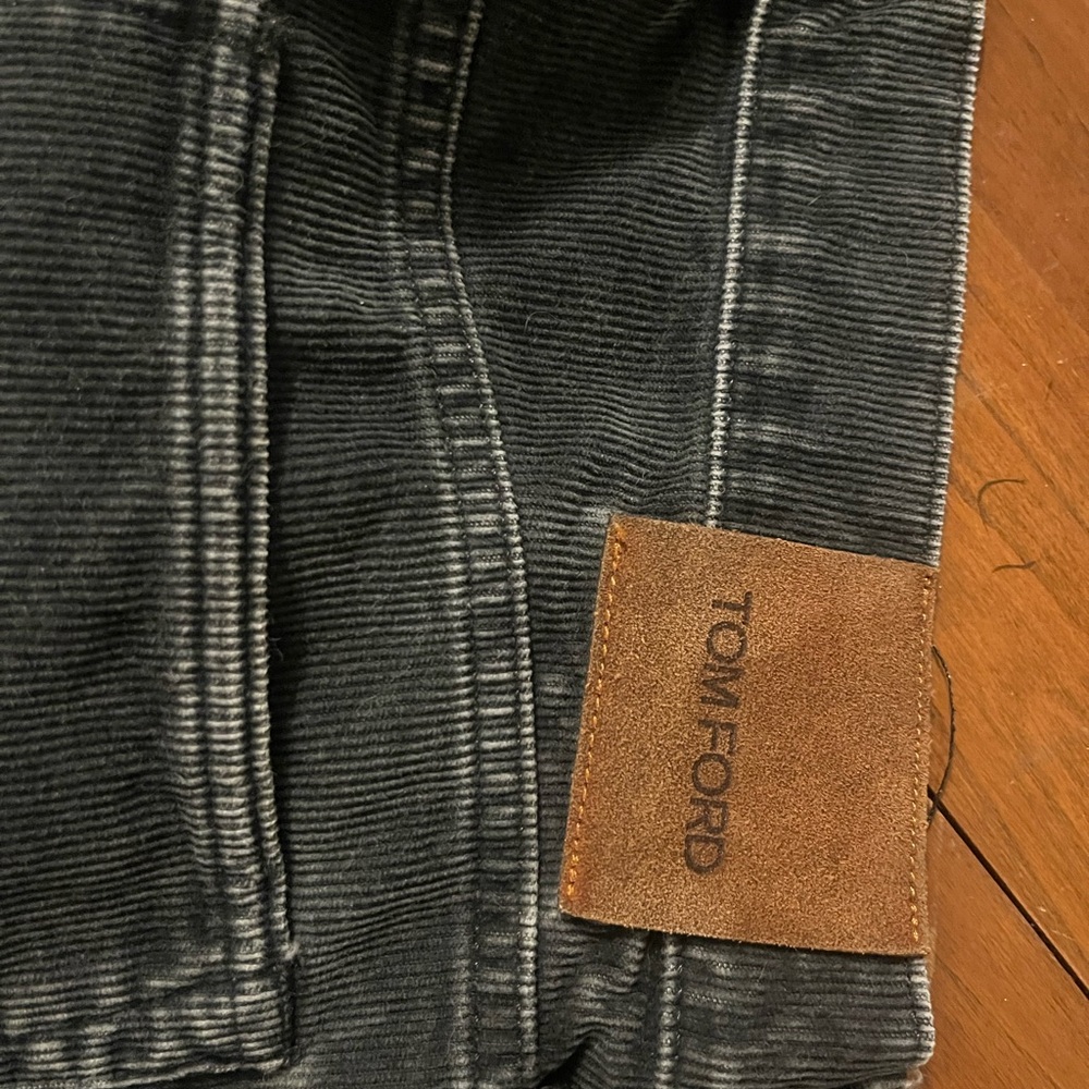 Tom Ford Navy blue corduroy size 36W X 34L. Retailed at $800